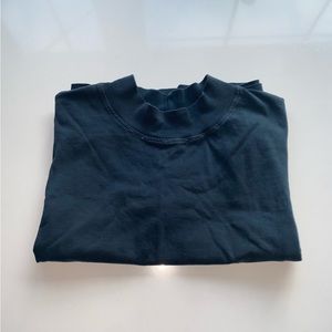 URBAN OUTFITTERS- Soft Tee